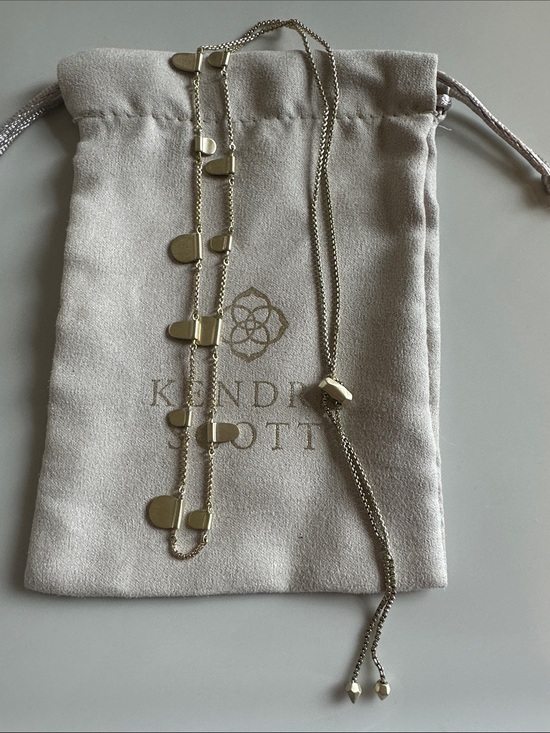 Kendra Scott Jewelry - Kendra Scott Gold Adjustable Pendant Necklace Set